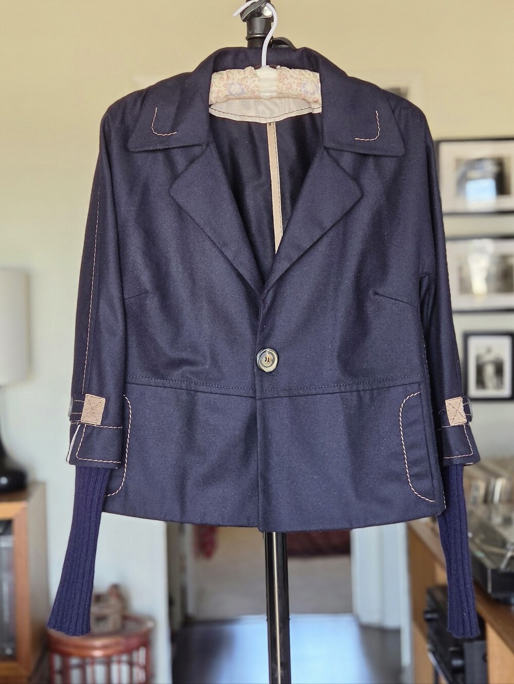 Brunello Cucinelli Navy Single-Button Wool Crop Blazer with Contrast Stitching